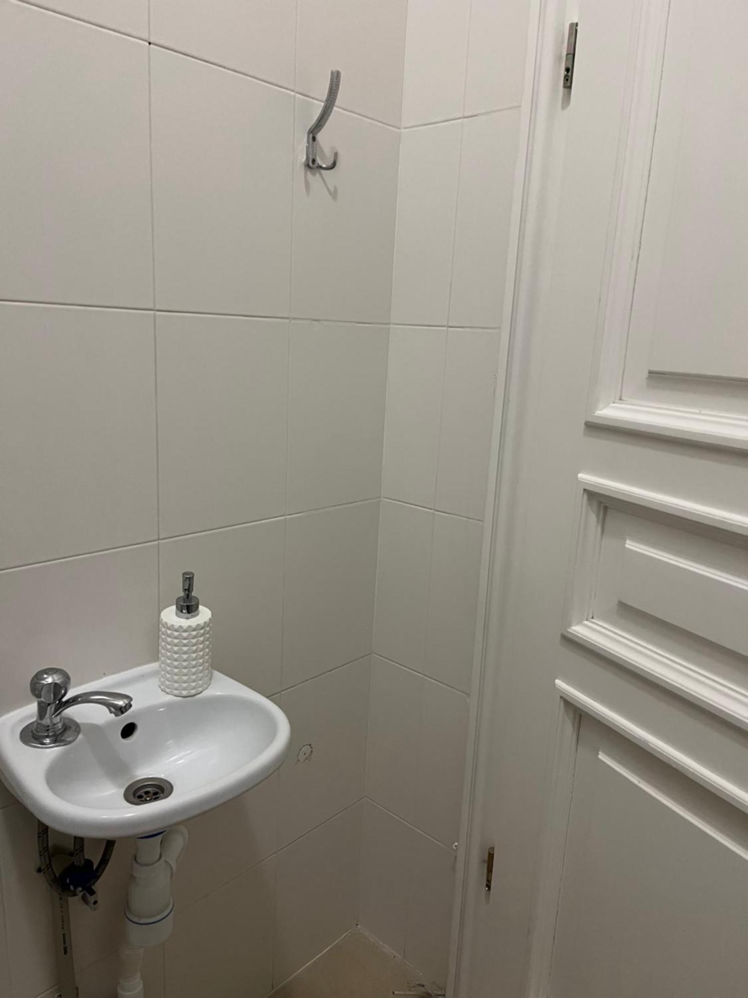Центрум Апартаментс Lviv Buitenkant foto